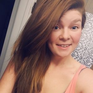 Meet your Posher, Abby